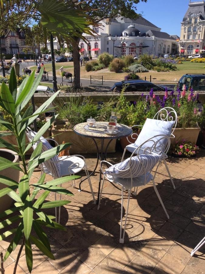 La Villa L'Argentine Cabourg Luaran gambar