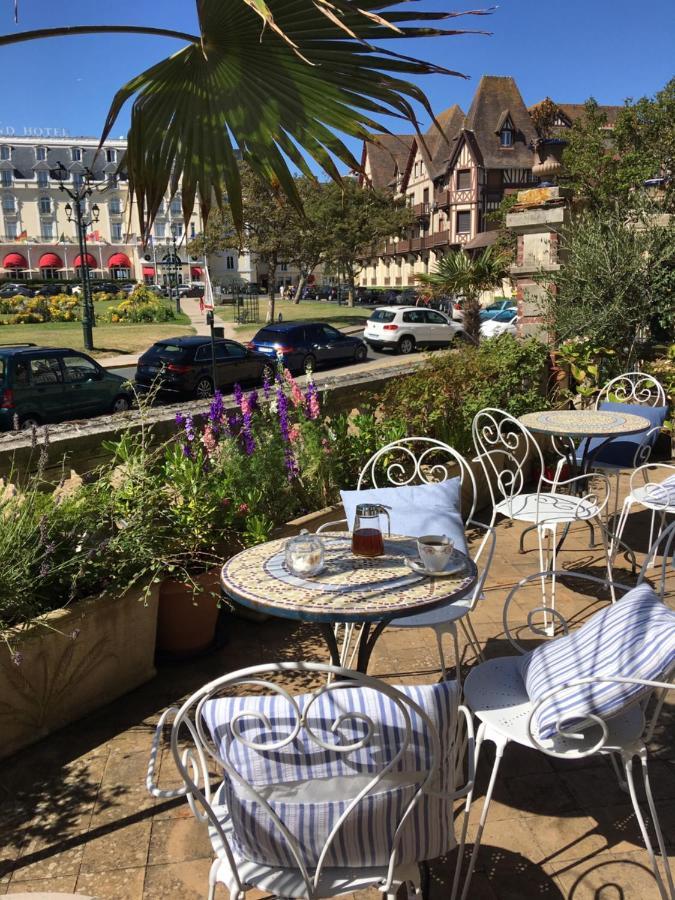 La Villa L'Argentine Cabourg Luaran gambar